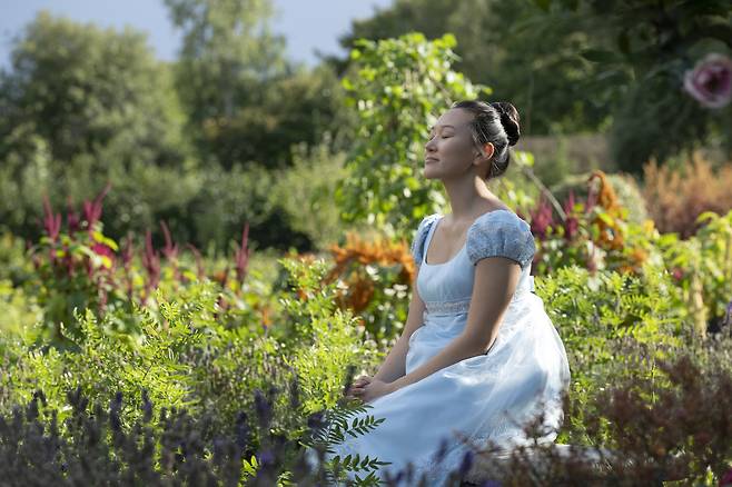<브리저튼> 시즌4의 여주인공 소피 역의 하예린. 소피는 호기심이 많으면서도 현실적인 성격이다. 넷플릭스 제공