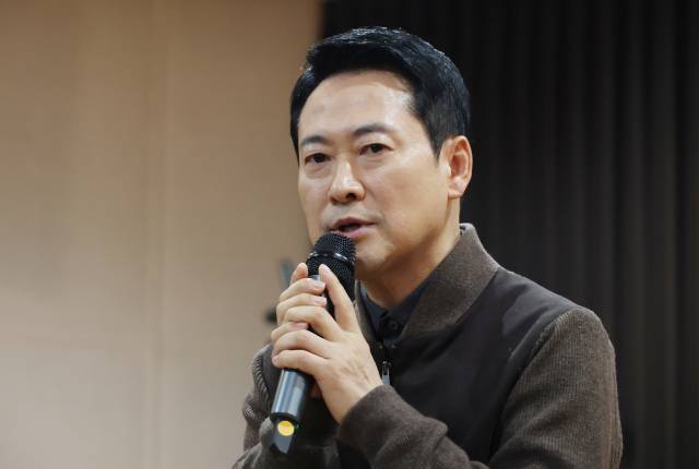 ▲국민의힘 장동혁 대표가 13일 서울 중구 중림종합사회복지관에서 열린 약자와의 동행위원회 설맞이 봉사활동에서 인사말을 하고 있다. ⓒ연합뉴스