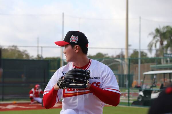 김건우의 불펜 피칭(사진=SSG)