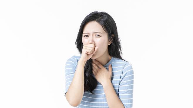 낫지 않는 기침과 가래, 적절한 약 선택이 중요하다｜출처: 클립아트코리아