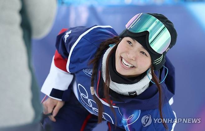 1차전 마치고 환하게 웃는 클로이 김