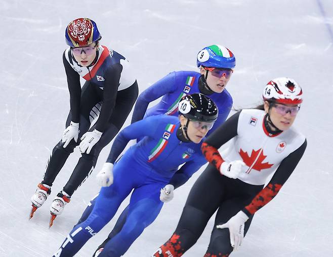1000m 준결승서 4위 기록한 최민정/ 사진=연합뉴스