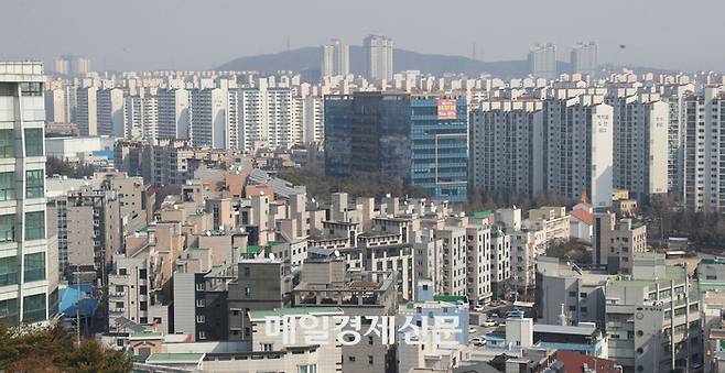 경기도 수원 아파트 단지 전경 [이승환 기자]