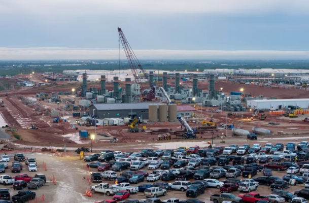 텍사스주 아빌린에 건설 중인 스타게이트 AI 데이터 센터[WSJ]