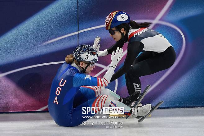 ▲ 김길리 코린 스토다드 충돌
