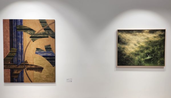 이채 작가의 'The Blue Flower'(왼쪽)와 김산 작가의 '개벽(開闢)'. /류민기 기자