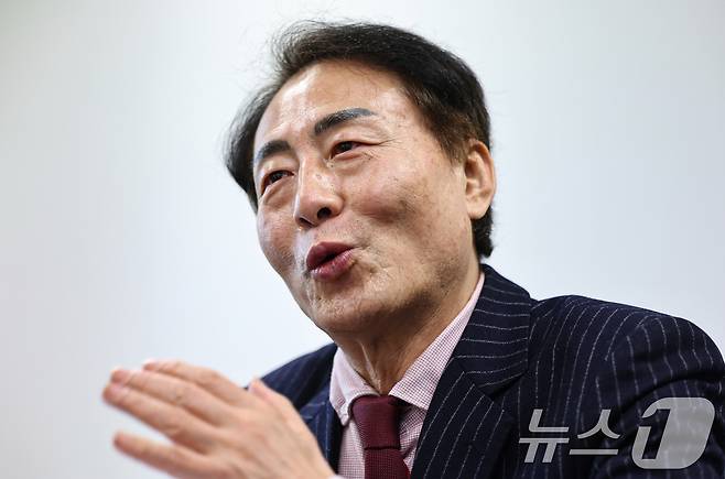 임해규 서울시교육감 예비후보가 5일 서울 종로구 뉴스1 본사에서 인터뷰를 하고 있다. 2026.2.5 ⓒ 뉴스1 김도우 기자