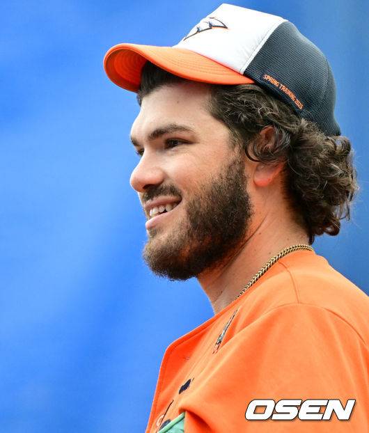 [OSEN=조은정 기자]&nbsp;한화 시절 코디 폰세. 2025.02.21 /cej@osen.co.kr