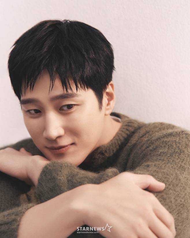 tvN 드라마 '스프링 피버' 배우 안보현이 11일 진행된 라운드 인터뷰를 위해 포즈를 취하고 있다. /사진제공=에이엠엔터테인먼트 2026.02.11 /사진=이동훈 photoguy@