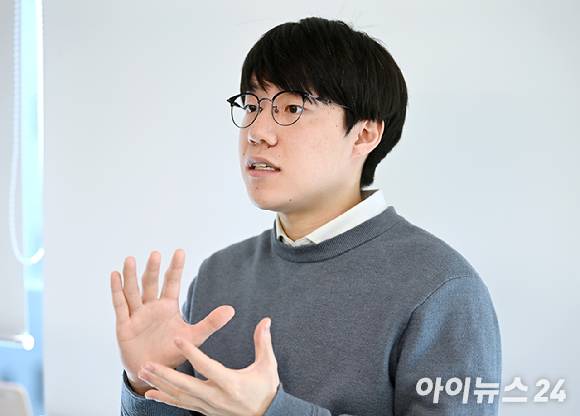 김세엽 셀렉트스타 대표가 9일 서울 강남구 셀렉트스타 사옥에서 아이뉴스24와 인터뷰를 하고 있다. [사진=곽영래 기자]