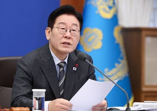 이재명 대통령이 지난달 20일 청와대에서 열린 국무회의에서 발언하고 있다. [사진 = 연합뉴스]