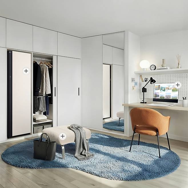 고객은 홈스타일을 통해 가전뿐 아니라 가구, 조명, 주방·생활용품 등을 함께 구매하고 홈스타일리스트의 1대1 맞춤 컨설팅을 받을 수 있다./사진제공=LG전자