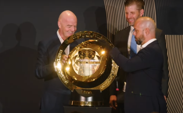 축구계의 무솔리니, 지아니 인판티노.