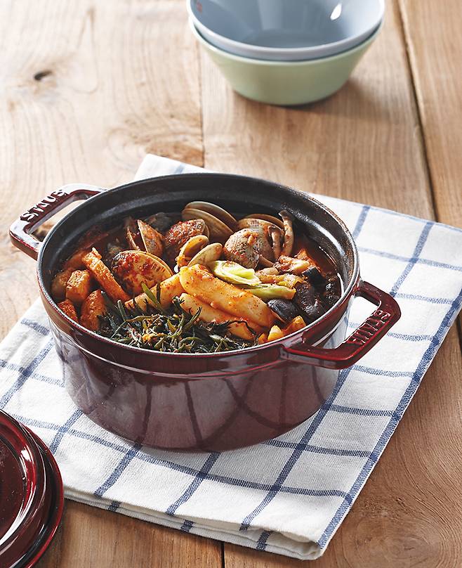 매운 톳떡찜(이밥차 제공)