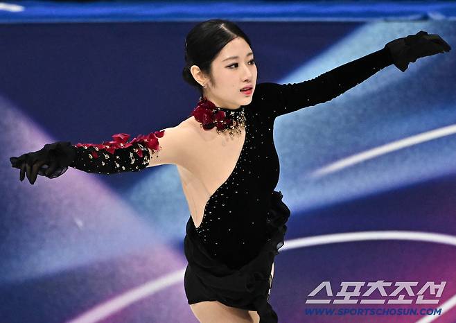 20일(한국시간) 이탈리아 밀라노 스피드스케이팅 아레나에서 열린 밀라노동계올림픽 여자 피겨 프리스케이팅 경기. 연기를 펼치고 있는 이해인. 밀라노(이탈리아)=송정헌 기자songs@sportschosun.com/2026.02.20/