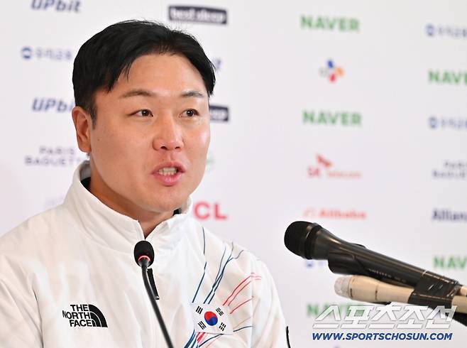 20일 이탈리아 밀라노 코리아하우스에서 IOC 선수위원으로 당선된 원윤종 기자회견이 열렸다. 기자들 질문에 답하는 원윤종 위원. 밀라노(이탈리아)=송정헌 기자songs@sportschosun.com/2026.02.20/