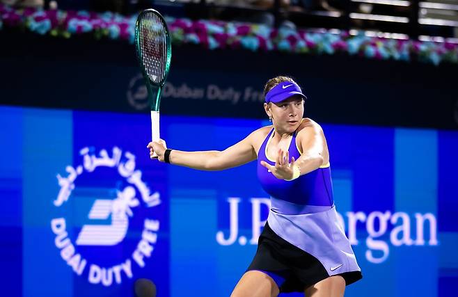힘겹게 승리를 거두고 두바이챔피언십 4강에 진출한 아만다 아니시모바. GettyimagesKorea