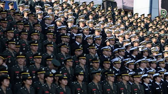 사진은 2023년 학군장교 통합임관식. 연합뉴스