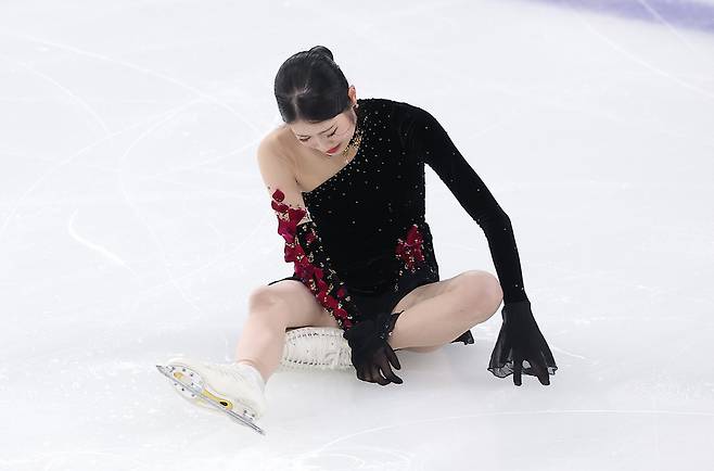 이해인이 지난달 서울 목동 아이스링크에서 열린 전국 남녀 피겨스케이팅 종합선수권대회 프리스케이팅 연기를 마치고 흐느끼는 모습./뉴스1