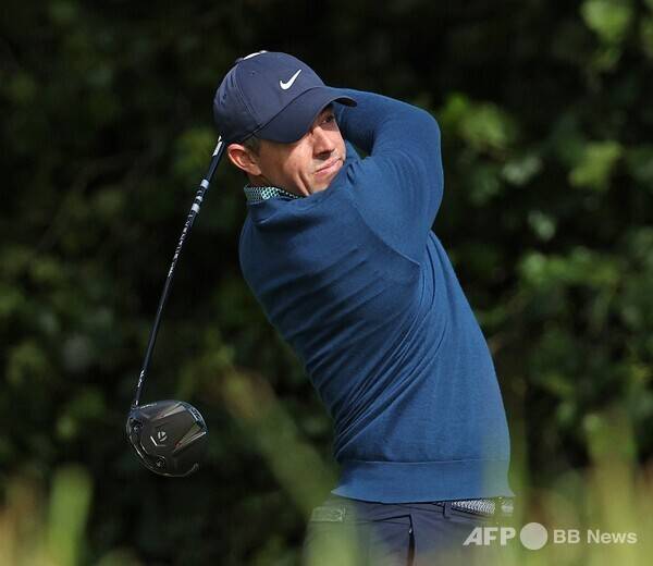 2026년 미국프로골프(PGA) 투어 제네시스 인비테이셔널에 출전한 로리 맥길로이(북아일랜드)가 1라운드에서 경기하는 모습이다. 사진제공=ⓒAFPBBNews = News1 (사진을 무단으로 사용하지 마십시오.)