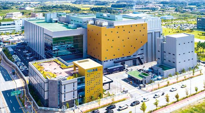 에코프로 주가가 오름세를 타고 실적이 회복세를 보이는 중이다. 사진은 에코프로비엠 오창 공장. (에코프로 제공)