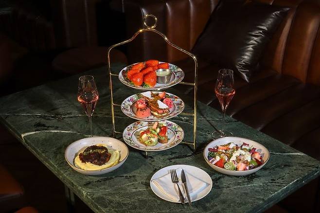 서울드래곤시티 ‘스카이킹덤’의 ‘더 템테이션 오브 스트로베리’. (사진=서울드래곤시티) *재판매 및 DB 금지