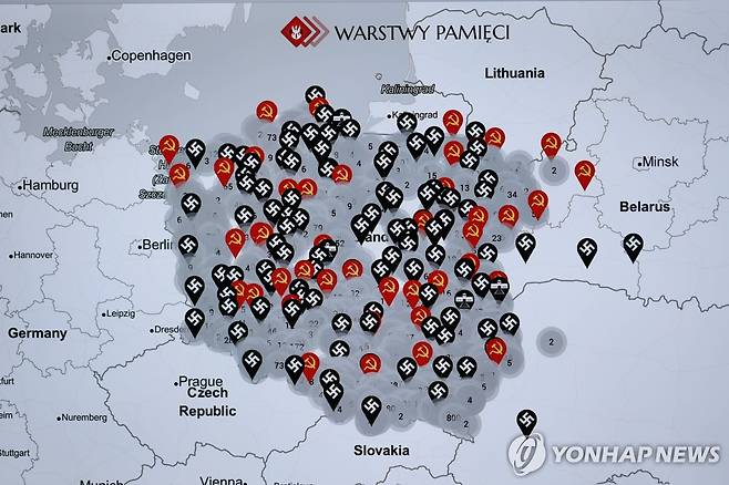 2차대전 당시 폴란드 시민 희생 기록한 지도 [EPA 연합뉴스 자료사진. 재판매 및 DB 금지]