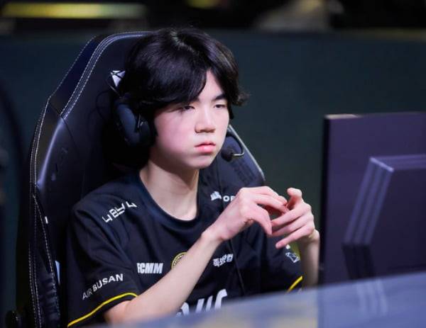 BNK 피어엑스의 원거리 딜러 '디아블' 남대근 / LCK 제공