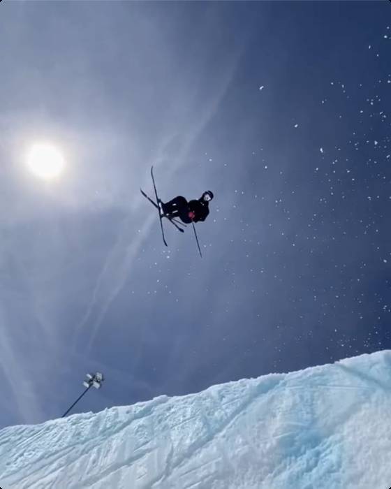 Lee Seung-hun competes in a Halfpipe Freeski event in 2024 [SCREEN CAPTURE]
