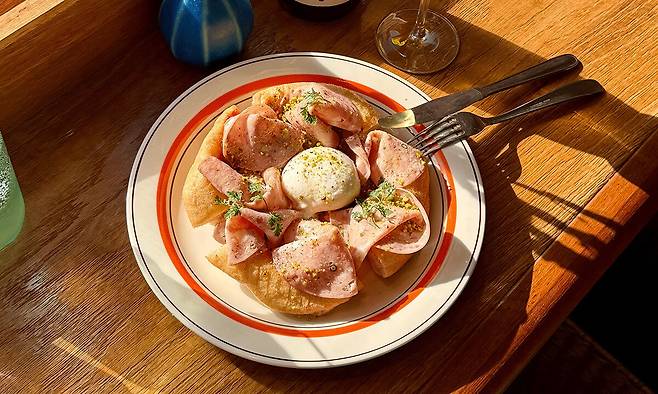 꽈배기 부라타 피자