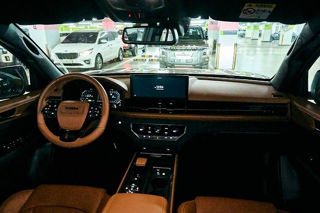 KGM 무쏘 가솔린 실내. 사진=KGM 제공