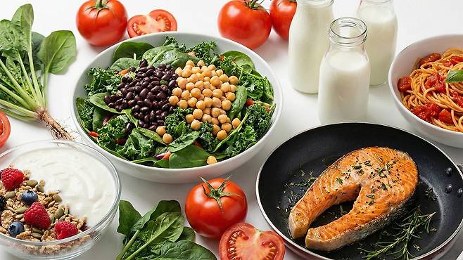 칼륨은 심장 건강과 혈압 조절에 도움을 준다｜출처: Gemini 생성