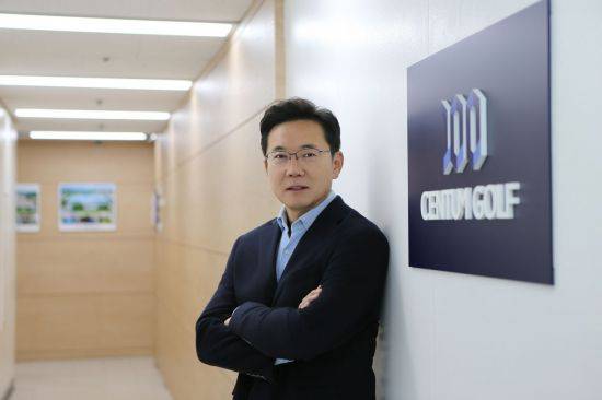 백상현 센텀골프 대표는 "국내 골퍼들이 세계 최고의 코스에서 라운드를 할 수 있도록 돕겠다"고 말했다. 센텀골프 제공
