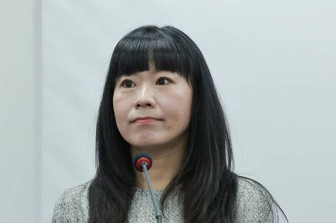 김보람 국민의힘 공천관리위원이 20일 서울 영등포구 여의도동 국민의힘 중앙당사에서 열린 제9회 전국동시지방선거 중앙당 공관위 제1차 회의에 참석해 있다. 연합뉴스