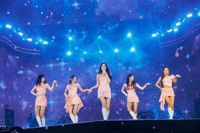 에이핑크는 22일 서울 중구 장충체육관에서 2026 단독 콘서트 '디 오리진 : 에이핑크(The Origin : APINK)' 2회 차 공연을 개최했다. 위드어스 제공