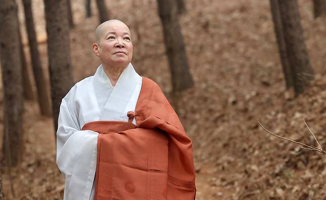 대해 스님은 "모든 사람 안에는 엄청나고 거대한 힘이 있다. 눈에 보이지 않아서 모를 뿐이다. 영화를 통해서 그 힘을 쓰는 방법을 알려주고 싶었다"고 말했다. 강정현 기자.