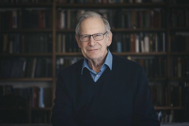 22년만에 내한하는 지휘자 존 엘리엇 가디너    (c)HansvanderWoerd