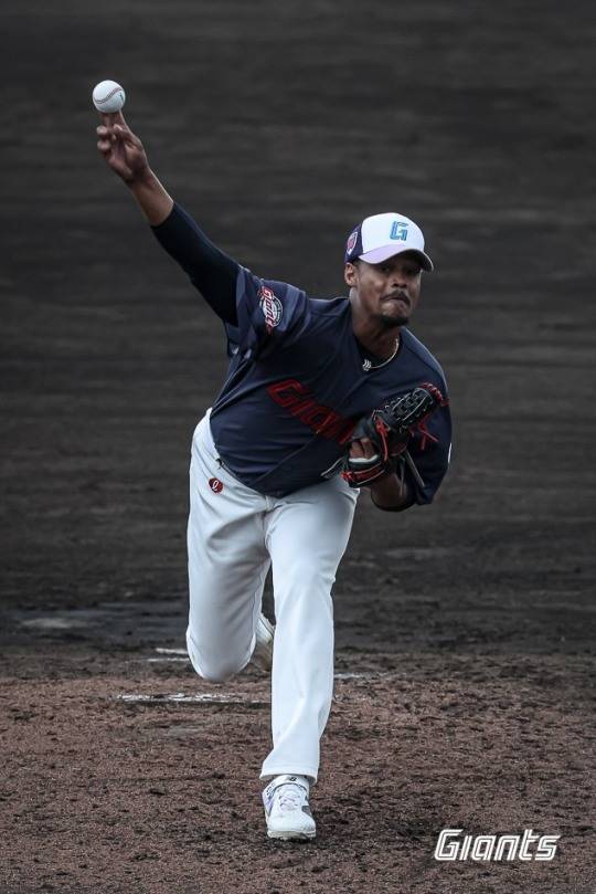 롯데 외국인 투수 엘빈 로드리게스. 사진[연합뉴스]