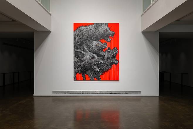 지알원의 ‘개들이 짖는다’(2025) <OCI미술관>