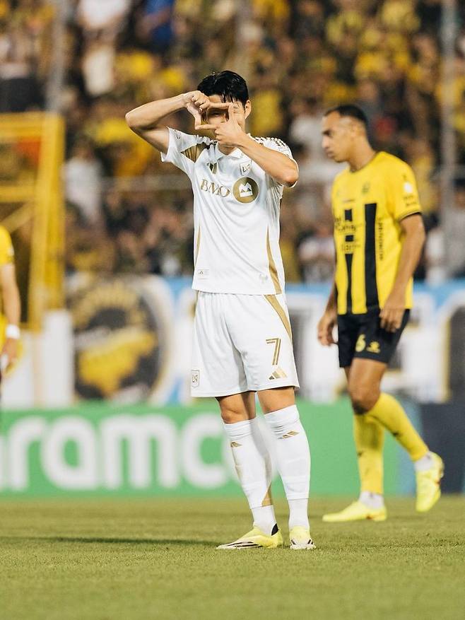 [서울=뉴시스] 미국 프로축구 메이저리그사커(MLS) 로스앤젤레스FC(LAFC)의 손흥민. (사진=LAFC SNS 캡처) 2026.02.18. photo@newsis.com  *재판매 및 DB 금지