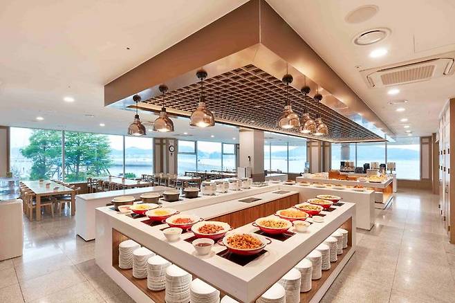 금호통영마리나리조트 한식당. (사진=금호리조트) *재판매 및 DB 금지