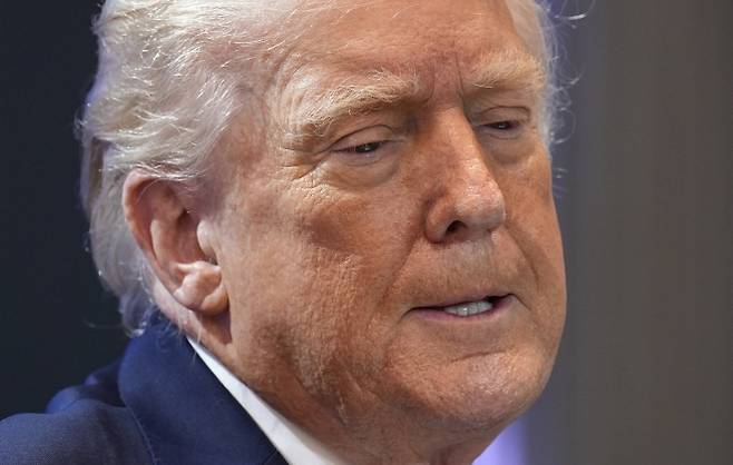 도널드 트럼프 미국 대통령이 워싱턴 백악관에서 발언하고 있다. 이란 공격 가능성을 둘러싸고 백악관 내부에서도 의견이 엇갈리고 있는 것으로 전해졌다. EPA 연합뉴스