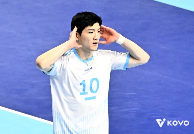 대한항공 정지석이 22일 현대캐피탈전 득점 후 세리머니를 하고 있다. /사진=KOVO 제공