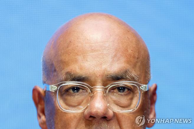 21일(현지시간) 기자회견하는 호르헤 로드리게스 베네수엘라 국회의장 [카라카스 AFP=연합뉴스. 재판매 및 DB 금지]