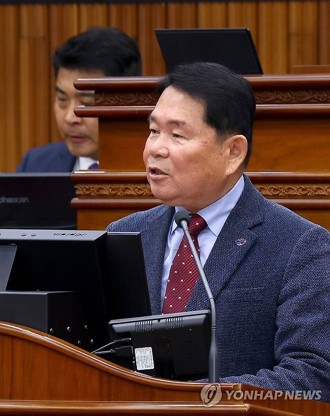 시정 연설하는 신경호 강원교육감 [강원특별자치도의회 제공. 재판매 및 DB 금지]