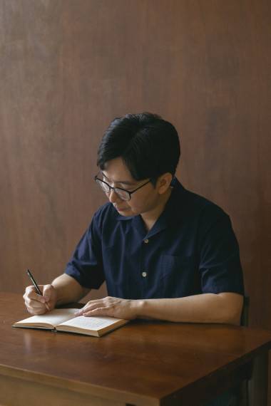 문지혁 작가 [현대문학 제공. 재판매 및 DB 금지]