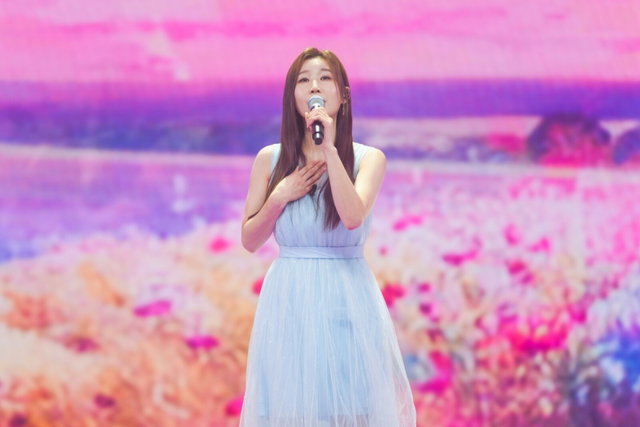 ▲ 춘천 활동 트로트 가수 이소나.