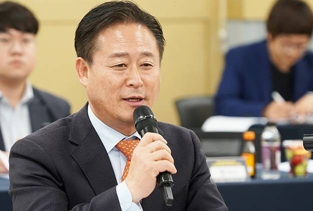 ▲신영재 홍천군수. ⓒ홍천군