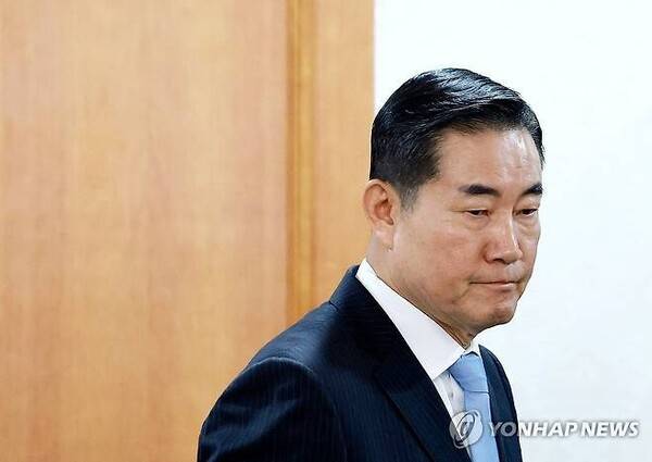 신원식 국가안보실장이 21일 정부서울청사에서 열린 경제안보전략 태스크포스(TF) 회의에 참석하고 있다. 2025.4.21 연합뉴스 자료사진