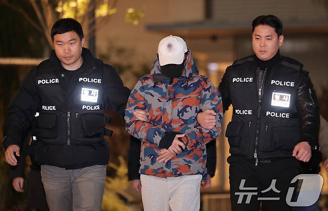 '도이치모터스 주가조작 의혹' 공범 이준수 씨. 2025.11.20 ⓒ 뉴스1 김성진 기자